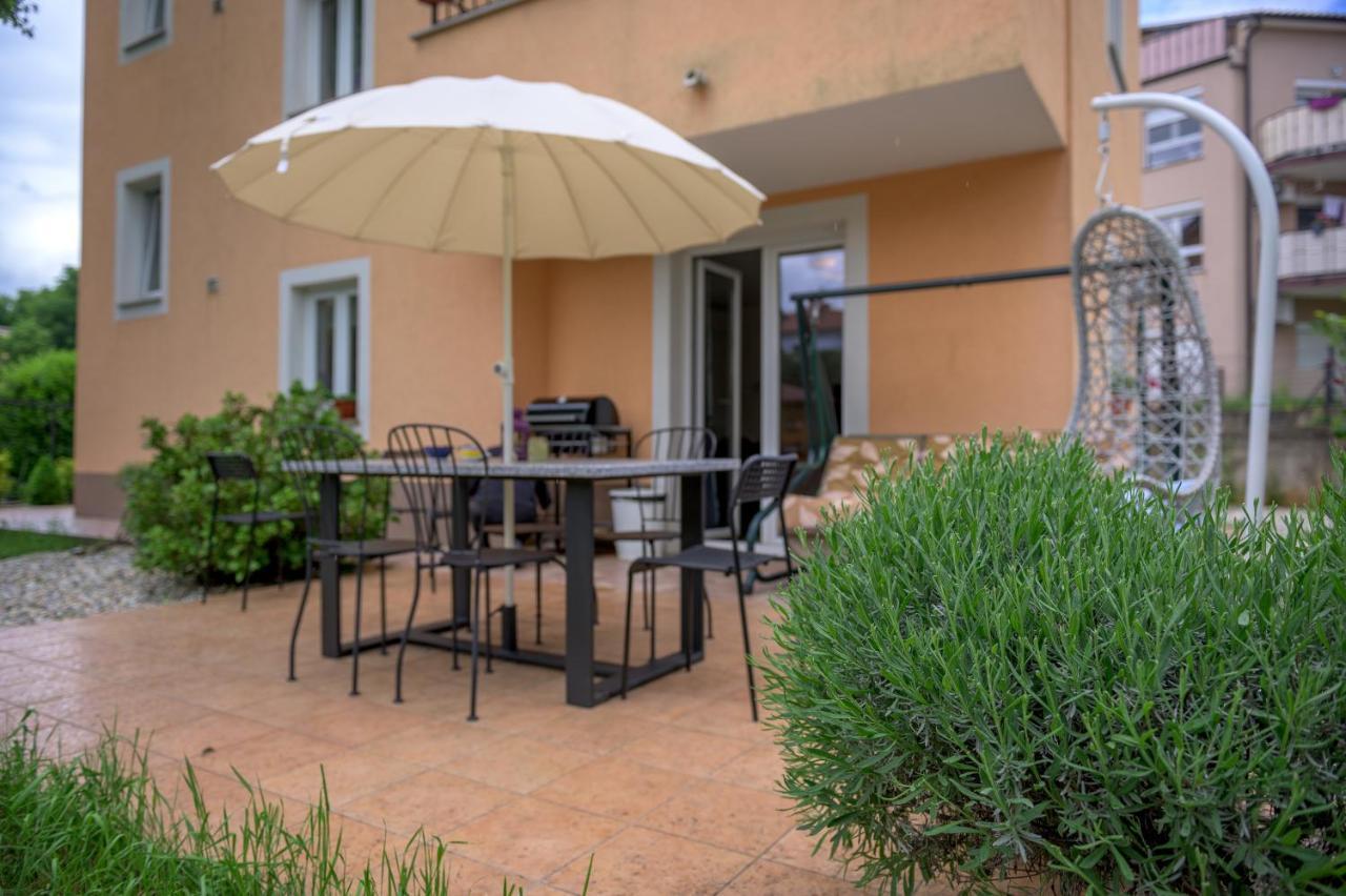Apartamento Crni Macak Matulji Exterior foto